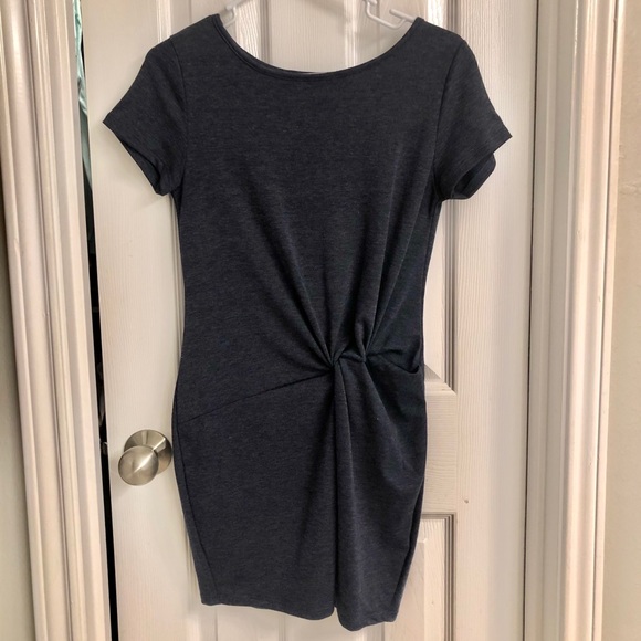 Form fitting knotted/gathered dress - Picture 2 of 5